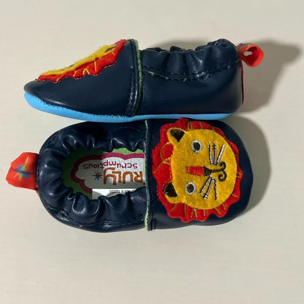 Lion Embroidered Kids Shoes - Navy Blue
